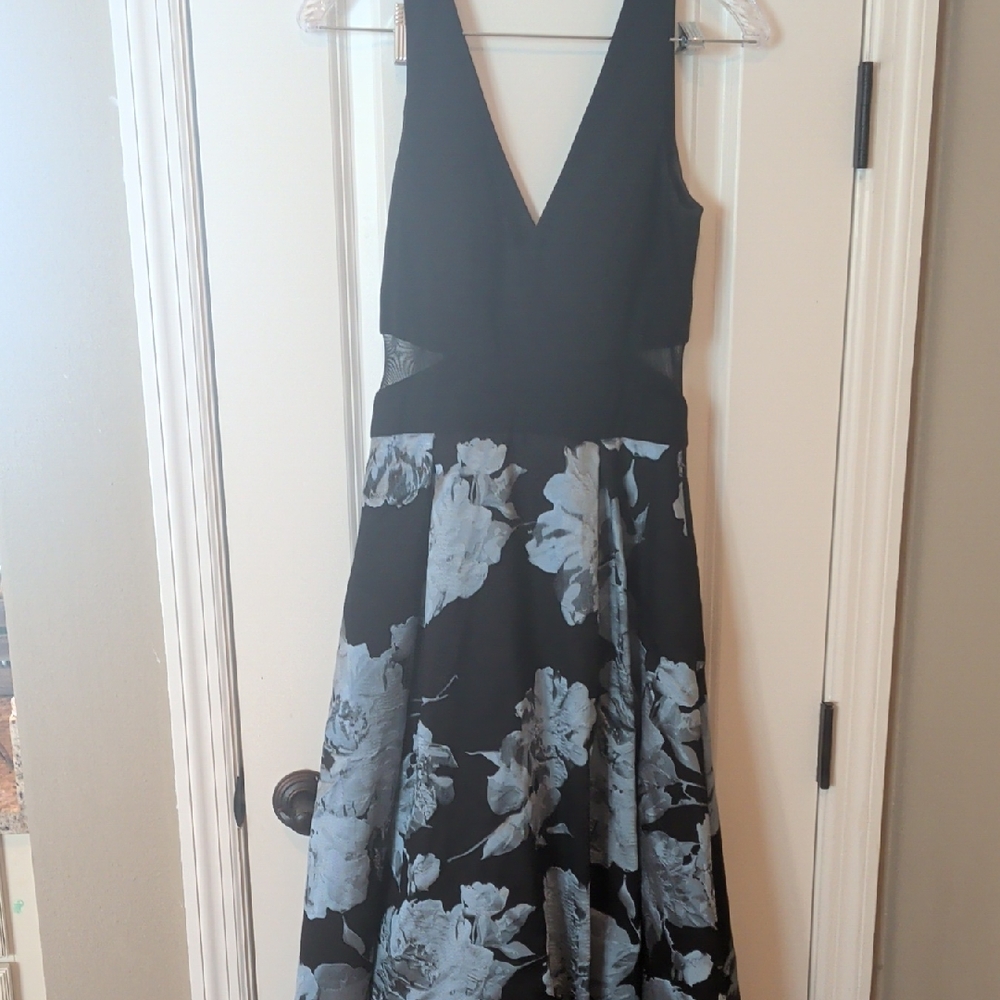 Xscape Black and Silver Floral Midi Dress